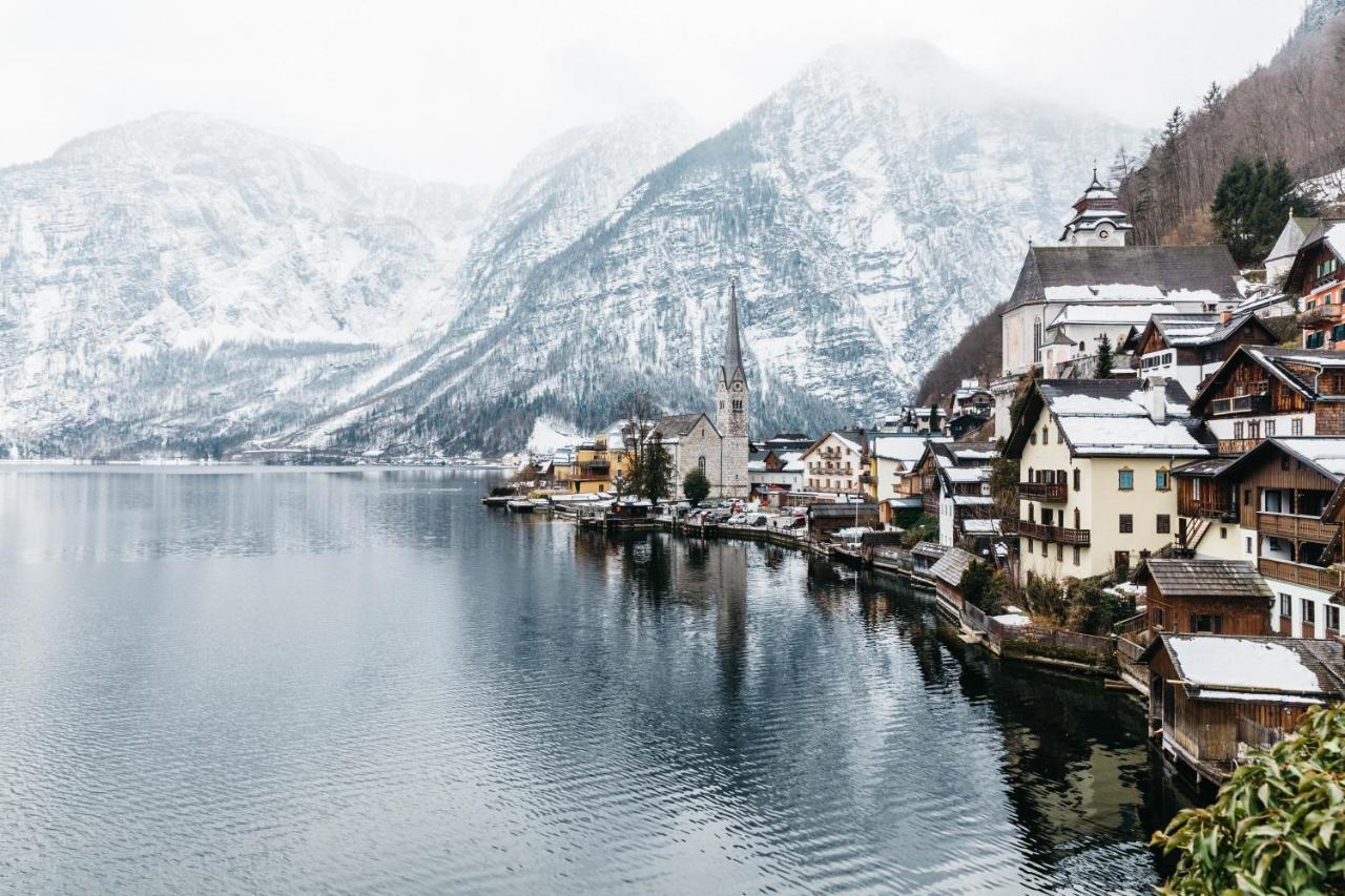 Haus Am Hof - 15Th Century House At The Lake, Near The Marketplace, With A Balcony Hallstatt Eksteriør billede