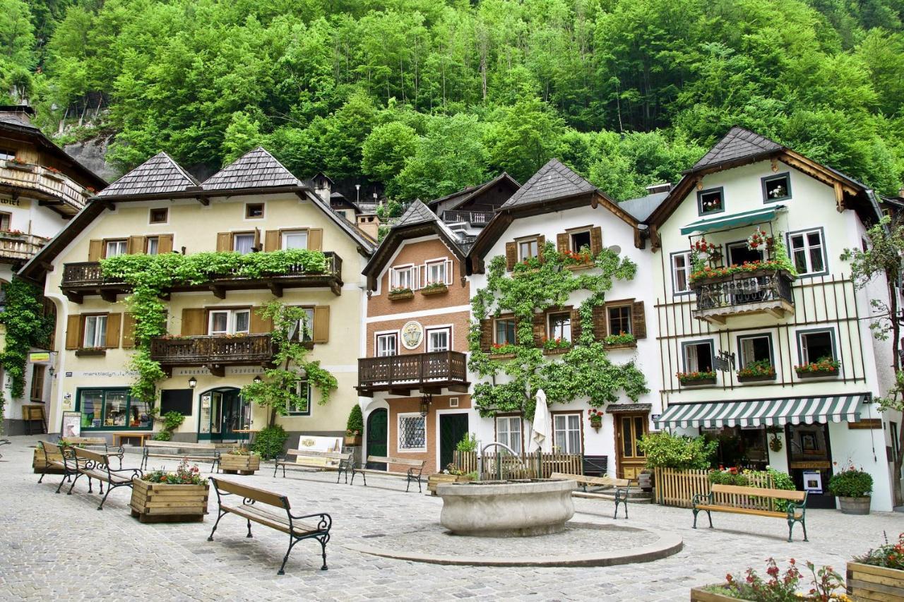 Haus Am Hof - 15Th Century House At The Lake, Near The Marketplace, With A Balcony Hallstatt Eksteriør billede